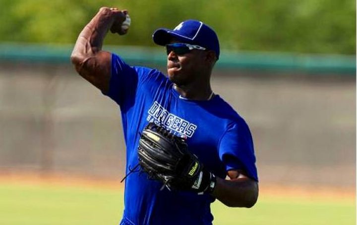 Yasiel Puig's Right Arm Is Unreal