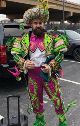 kelce super bowl parade outfit